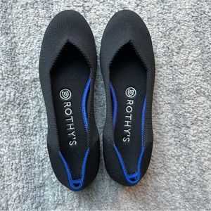 ROTHY’S BLACK THE FLAT ROUND TOE SHOE 6.5